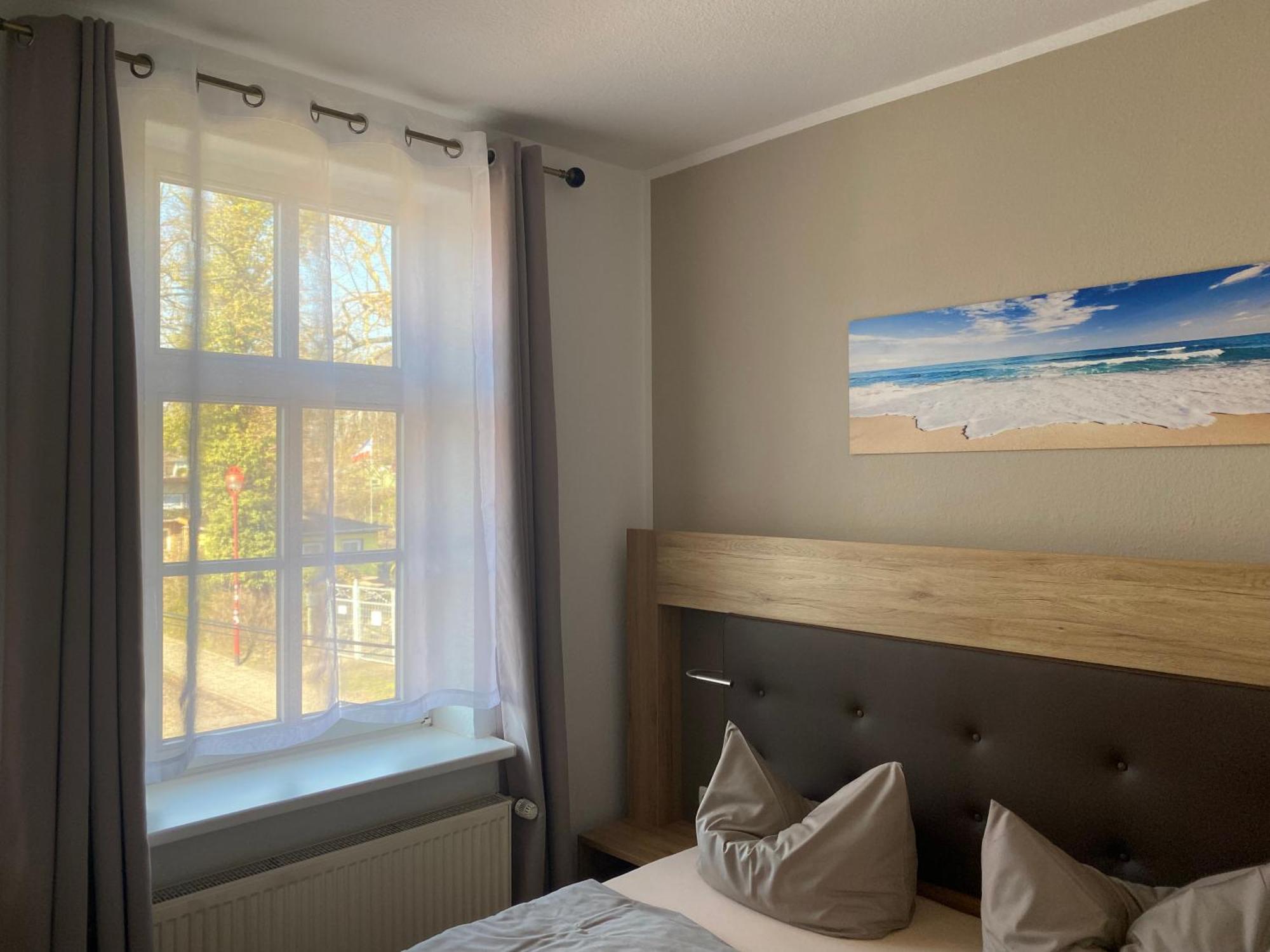 Pension Zum Alten Faehrhaus Rostock Bagian luar foto