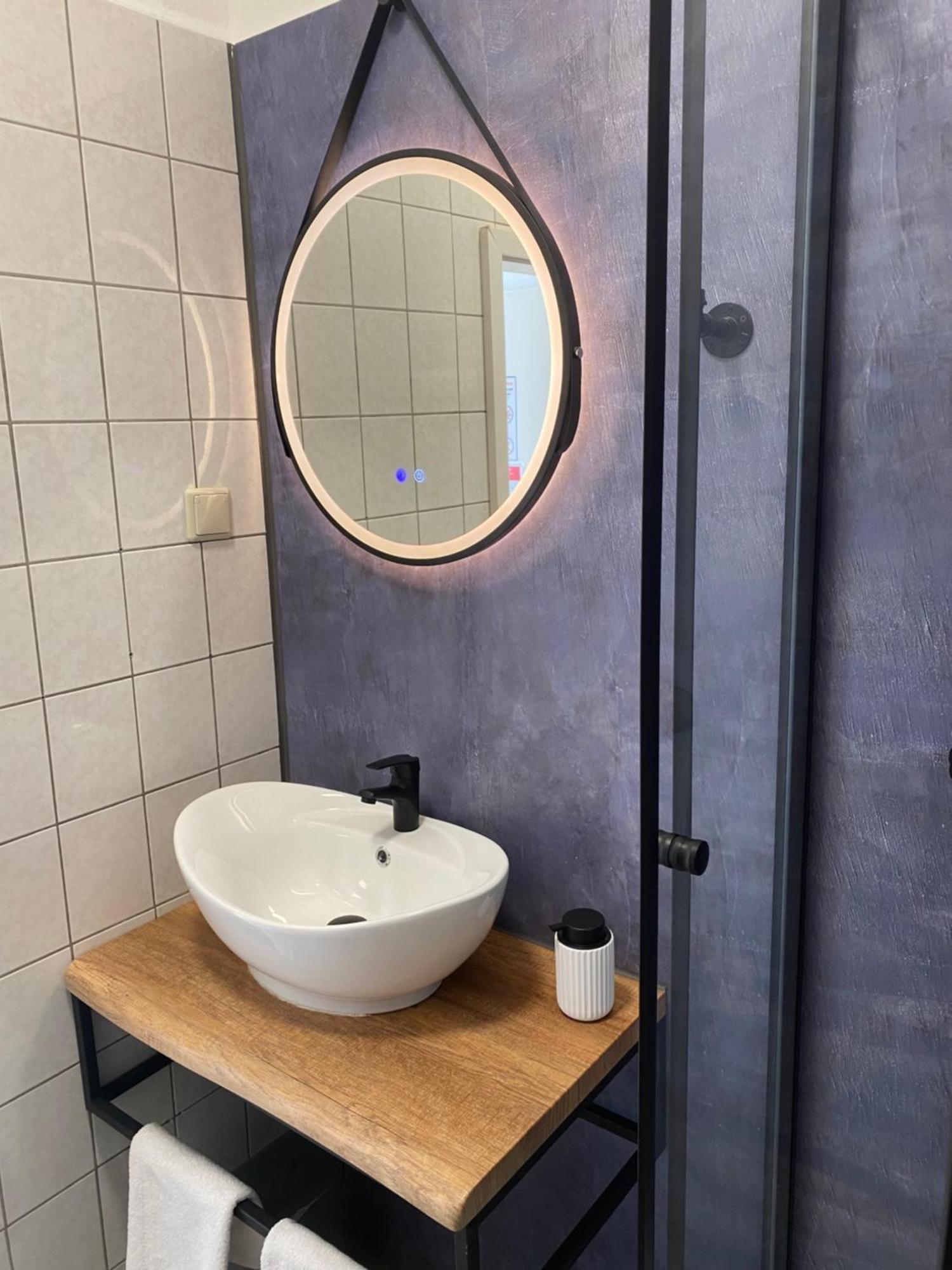 Pension Zum Alten Faehrhaus Rostock Bagian luar foto